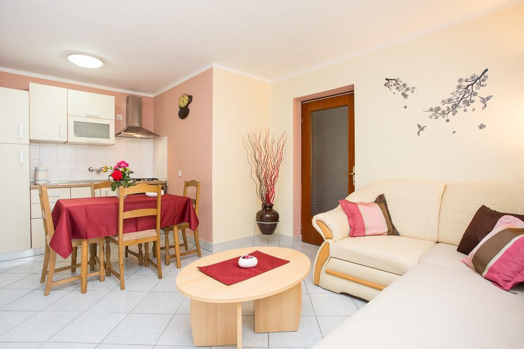 Apartment Tena Krk Town Exteriér fotografie