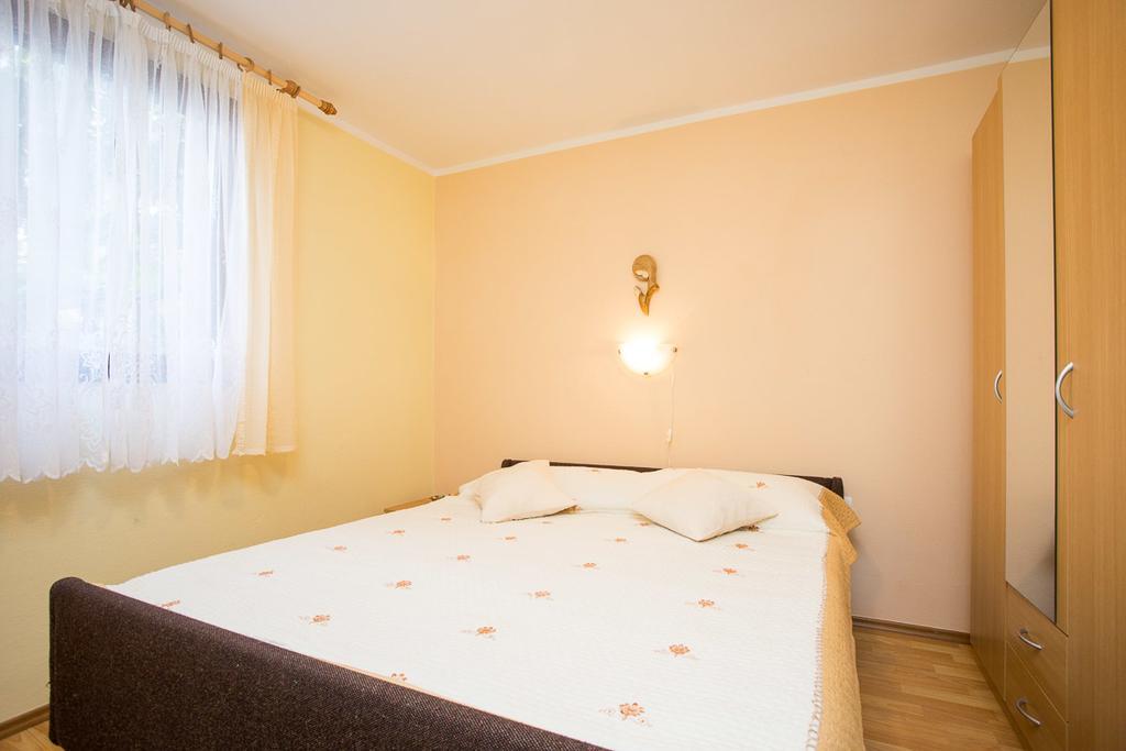 Apartment Tena Krk Town Exteriér fotografie