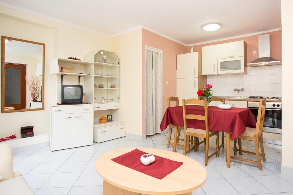 Apartment Tena Krk Town Exteriér fotografie