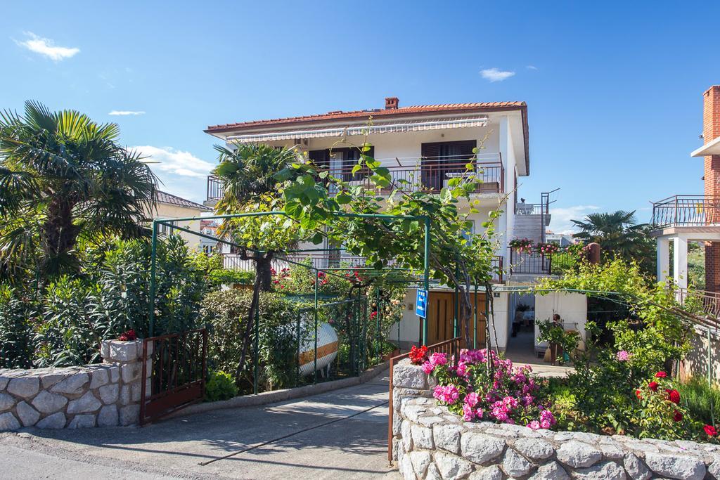 Apartment Tena Krk Town Exteriér fotografie