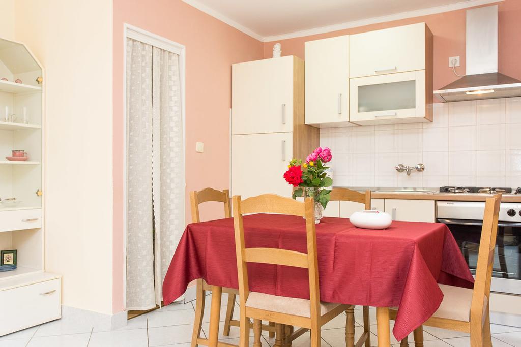 Apartment Tena Krk Town Exteriér fotografie